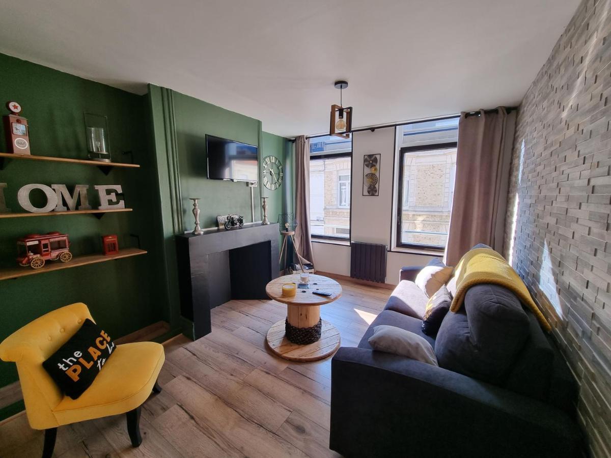 Comme Un Air De Chez Soi Apartment Calais Bagian luar foto